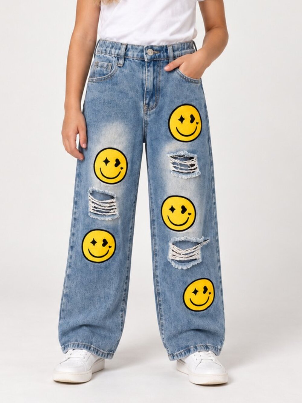 Smiley Patch Distressed Light Wash Jeans 10y